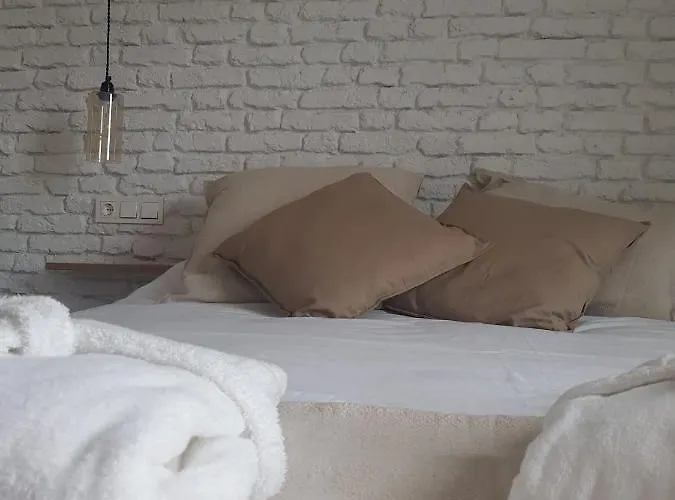 Dos Alas Rojas, Casa Con Jacuzzi Dos Personas